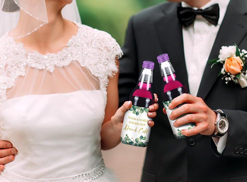 What Makes Custom Koozies A Popular Choice For Wedding Favors